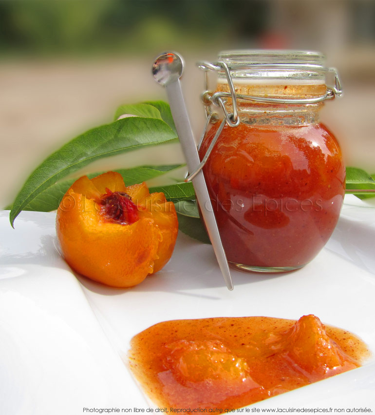 Confiture de pêches aux épices