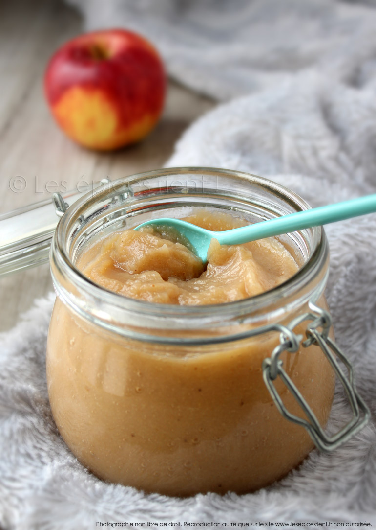 Compote de pommes et banane à la vanille